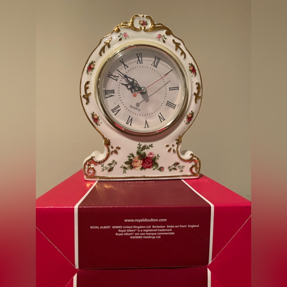Royal Albert Clock Shelf  Victorian “ Old Country Roses”